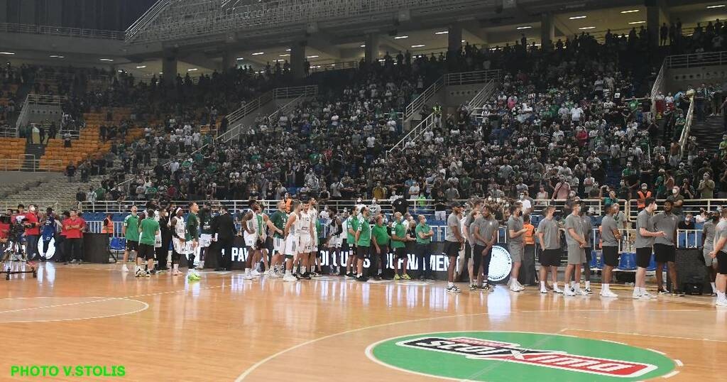 Παναθηναϊκός ΟΠΑΠ: Τσουχτερό πρόστιμο της Euroleague για το άναμμα πυρσού στο ΟΑΚΑ (photo)