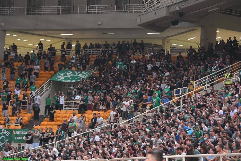 Παναθηναϊκός ΟΠΑΠ: Τσουχτερό πρόστιμο της Euroleague για το άναμμα πυρσού στο ΟΑΚΑ (photo)