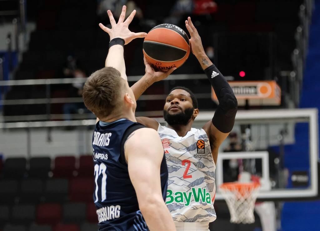 Ζενίτ Αγ. Πετρούπολης-Μπάγερν 79-71: Είχε... Τζόρνταν!