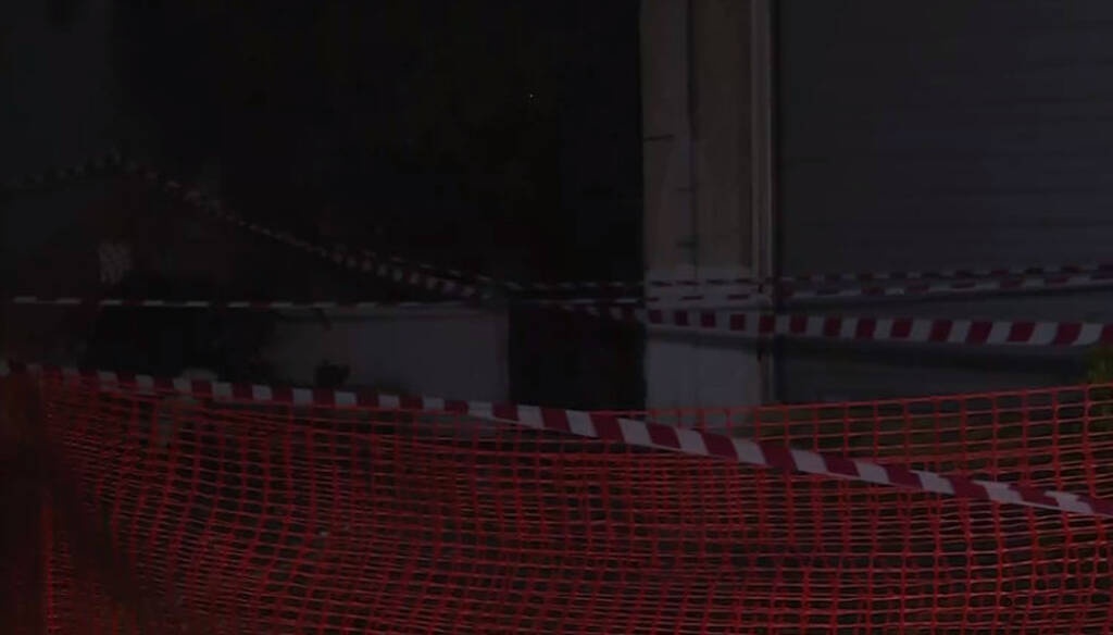 Κακοκαιρία «Μπάλλος»: Έπεσε κι άλλο μπαλκόνι - Τρόμος και στη Μεταμόρφωση (photos)