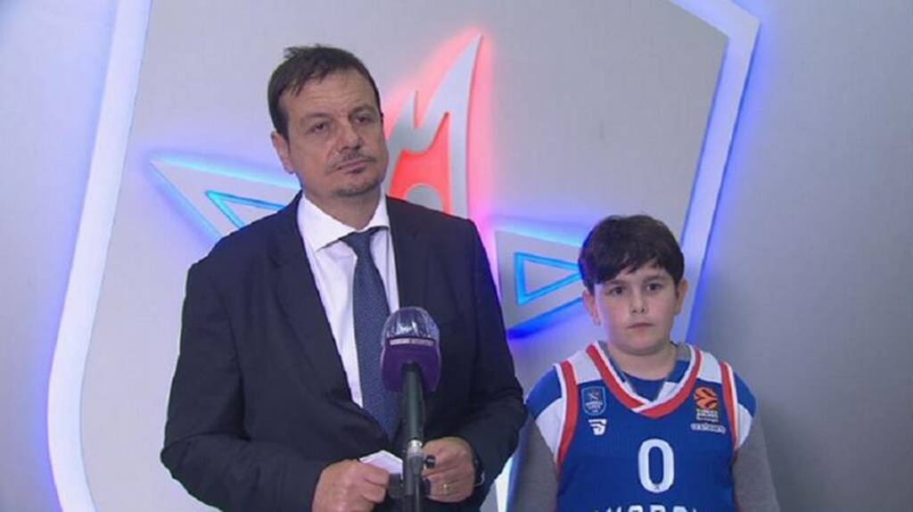 Αναντολού Εφές: Ο νέος συνεργάτης του Αταμάν στον πάγκο - Δεν πάει το μυαλό σας (photos)