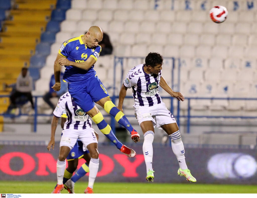 Απόλλων Σμύρνης-Αστέρας Τρίπολης: Ανίκητος στον αέρα ο Μπαράλες και 0-1 (video+photos)