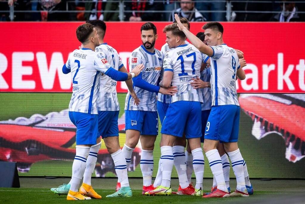 Bundesliga: Κορυφή η Ντόρτμουντ – Ήττα σοκ για την Άιντραχτ πριν τον Ολυμπιακό (photos)