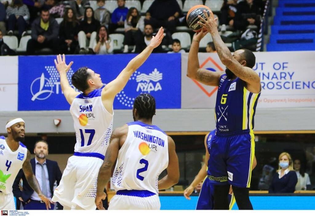 Λάρισα-Λαύριο, 66-75: Με εντυπωσιακό come back πήραν το διπλό οι Λαυριώτες