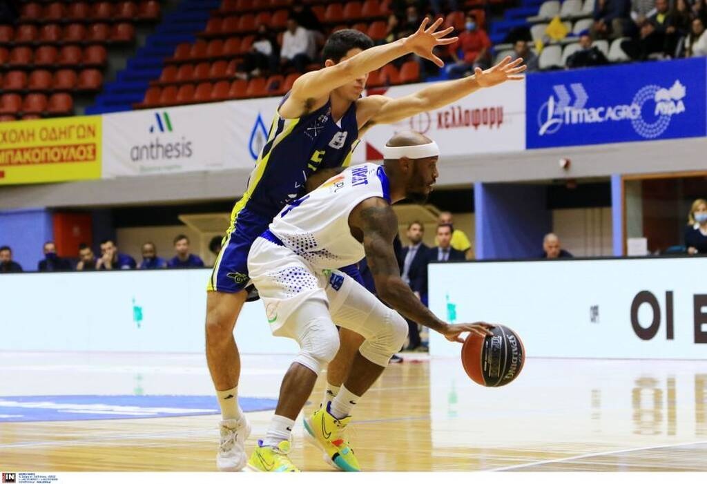 Λάρισα-Λαύριο, 66-75: Με εντυπωσιακό come back πήραν το διπλό οι Λαυριώτες
