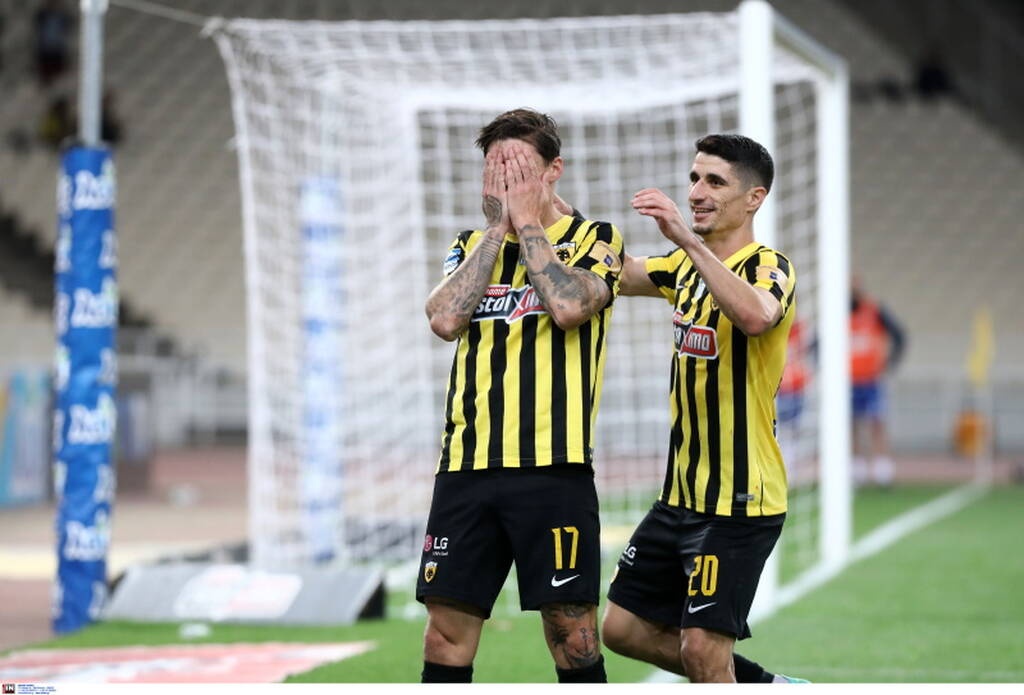 ΑΕΚ-Ατρόμητος: Μυθικό πανό για Τσούμπερ στο ΟΑΚΑ - «Δε σας βλέπουμε» (photos)