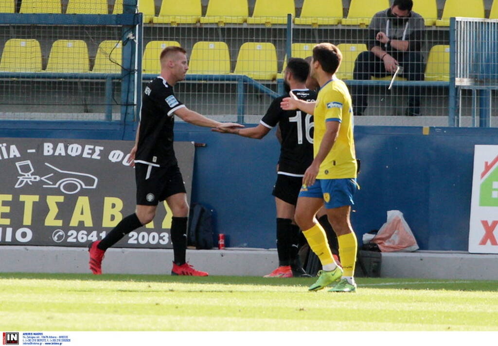 Παναιτωλικός-ΟΦΗ: Ένταση και... αυτογκόλ στο Αγρίνιο - Σύρραξη μεταξύ των παικτών  (photos+video)