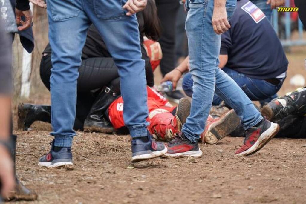 Γιαννιτσά: Σοβαρό ατύχημα σε αγώνα Motocross - Σε κρίσιμη κατάσταση οι δύο θεατές (photos)