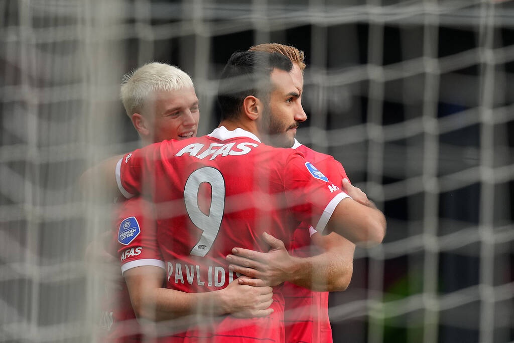 Eredivisie: Πεντάρα στον Δουβίκα έριξαν Παυλίδης και Χατζηδιάκος! (video+photos)