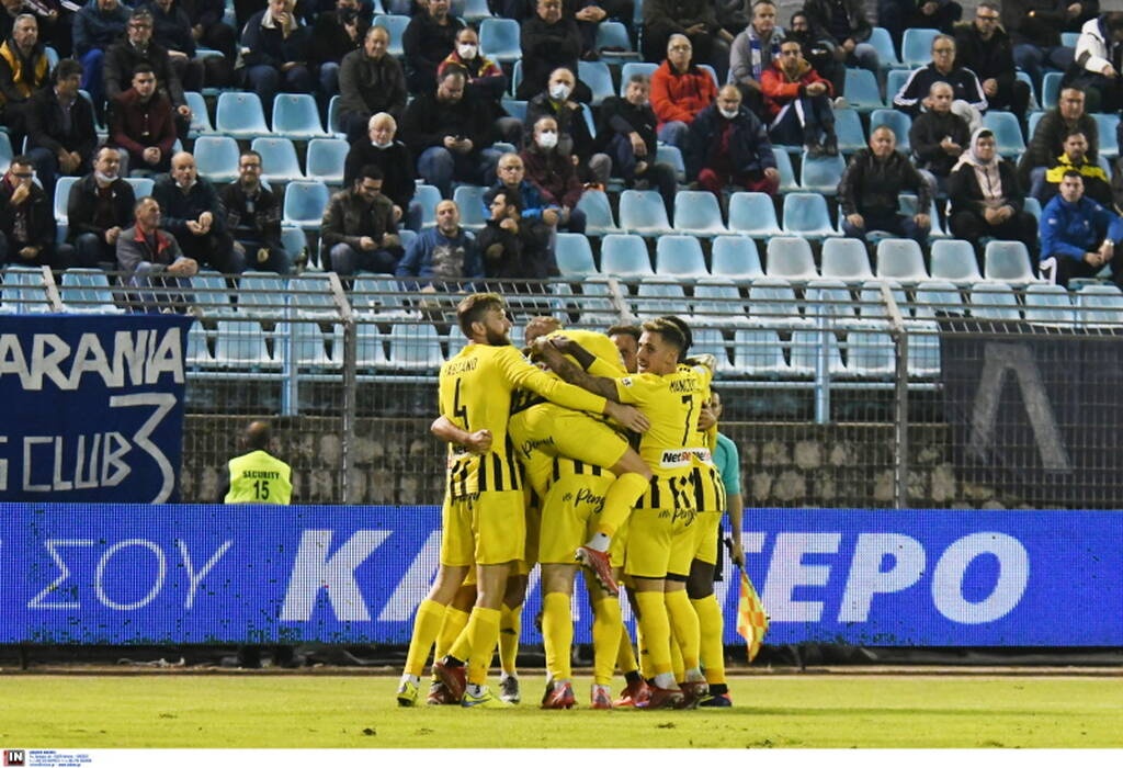 Απίθανο απρόοπτο στο Λαμία-Άρης - Κόπηκαν τα δίχτυα, καθυστέρησε το δεύτερο ημίχρονο