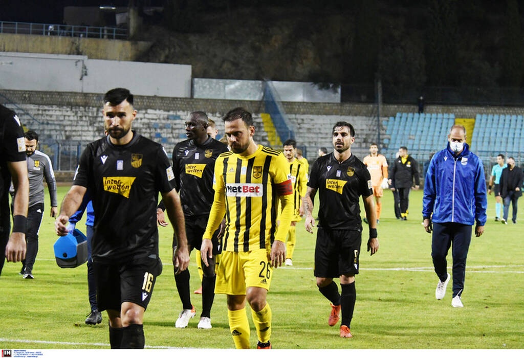 Λαμία-Άρης: Οργή των γηπεδούχων για τη διαιτησία – «Περίεργα σφυρίγματα» (video)