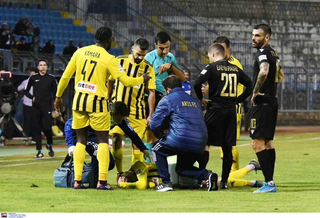 Λαμία-Άρης: Μπήκε και αποβλήθηκε ο Ελευθεριάδης - Απευθείας κόκκινη και νεύρα (video)