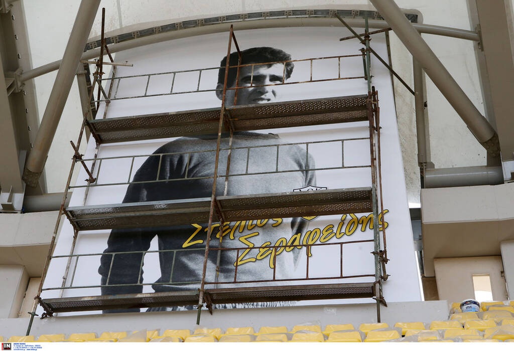 ΑΕΚ: Δέος! Τέσσερις θρύλοι της Ένωσης στους πυλώνες του νέου γηπέδου (photos)