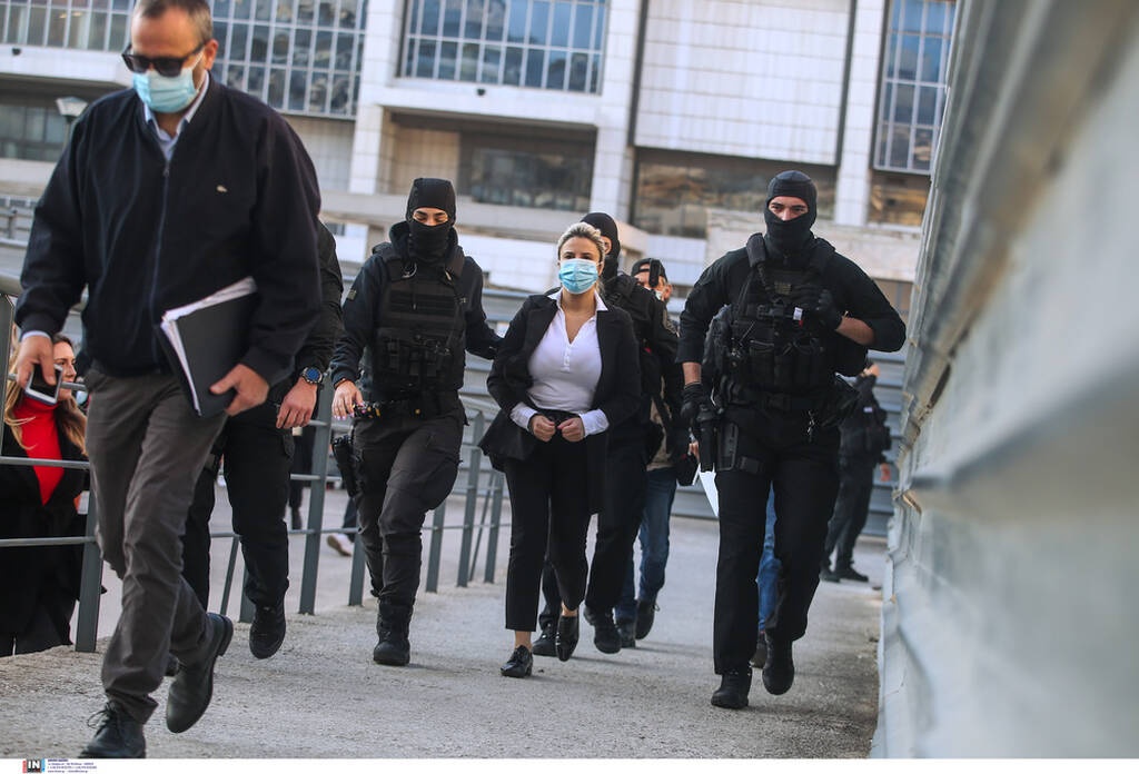 Δίκη για βιτριόλι - Εισαγγελέας: Ένοχη η Έφη Κακαράντζουλα για απόπειρα ανθρωποκτονίας