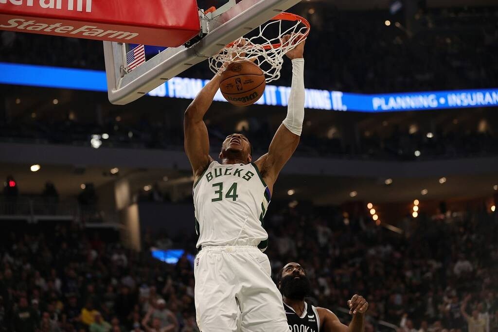 NBA: Απότομη προσγείωση για Μπακς (video+photos)
