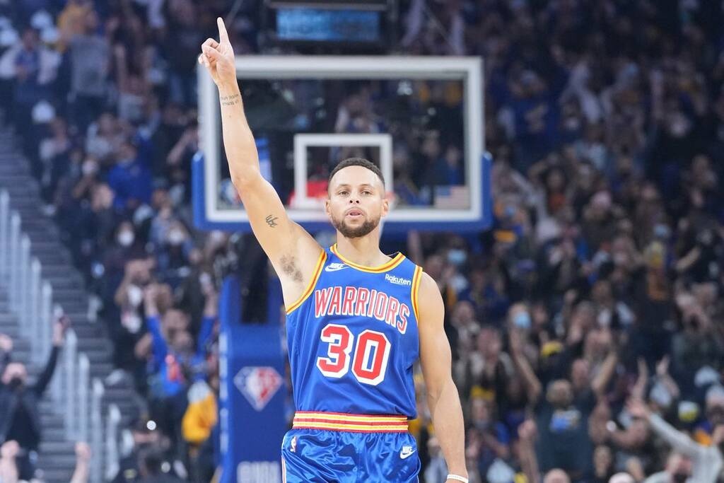 NBA: Η μεγάλη βραδιά του Στεφ Κάρι (photos+video)