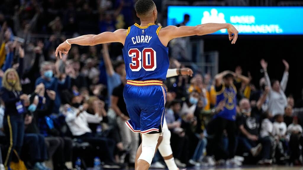 NBA: Η μεγάλη βραδιά του Στεφ Κάρι (photos+video)