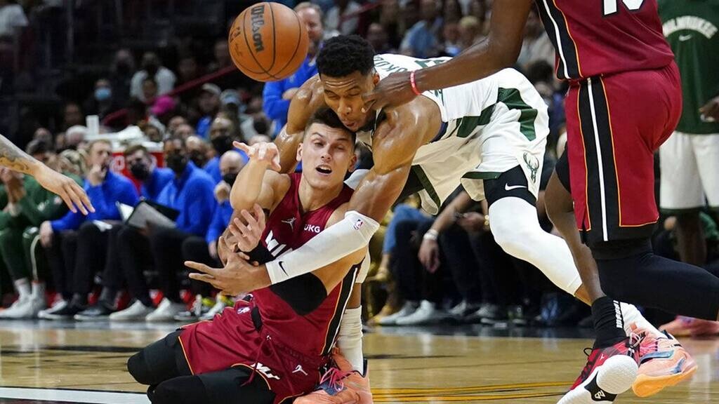 NBA: Απότομη προσγείωση για Μπακς (video+photos)