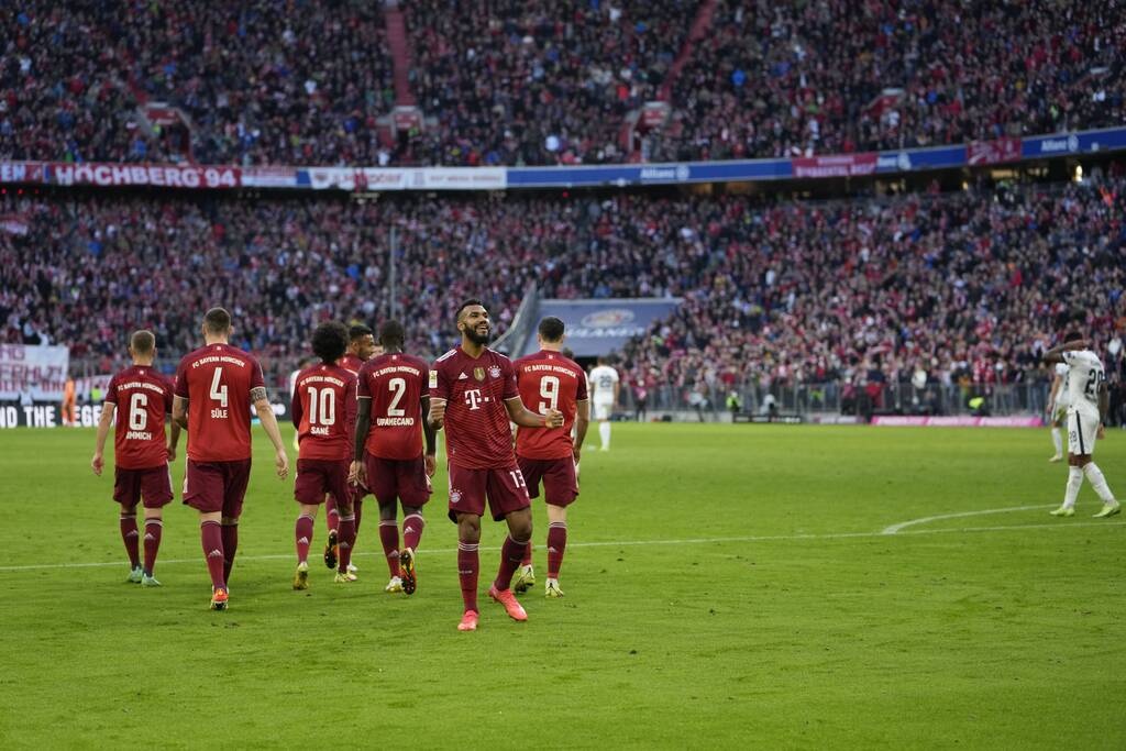 Bundesliga: Τεσσάρα και κορυφή η Μπάγερν, ακολουθεί η Ντόρτμουντ που έριξε τριάρα (photos)