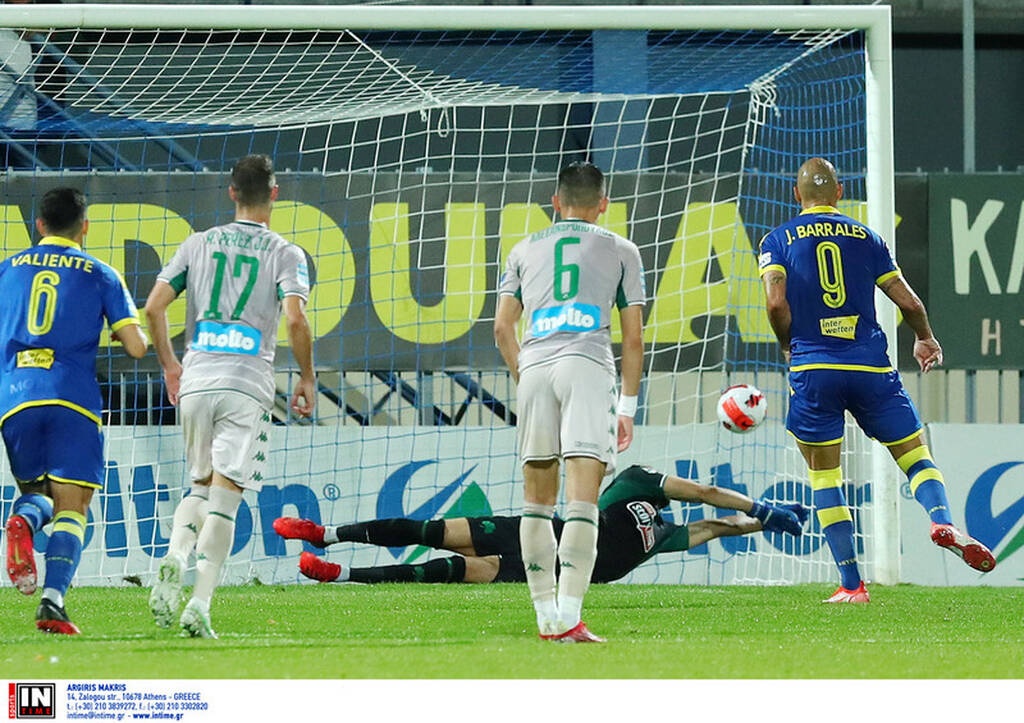 Αστέρας Τρίπολης-Παναθηναϊκός 2-1: Το γκολ του Καρλίτος και η απάντηση του Μπαράλες (vid+pics)