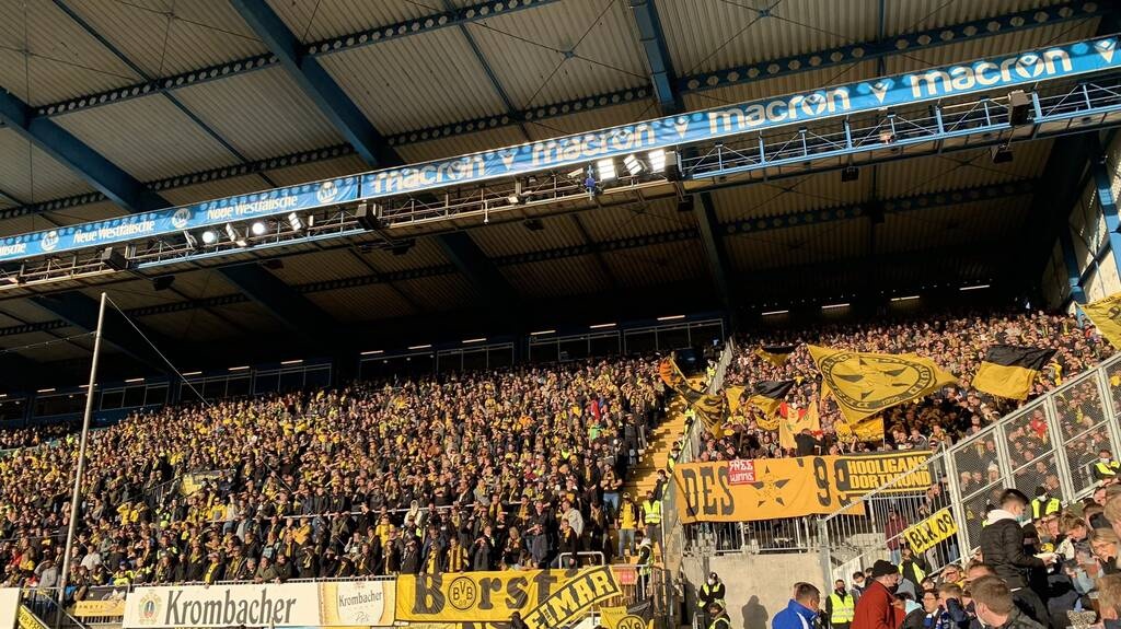 Bundesliga: Τεσσάρα και κορυφή η Μπάγερν, ακολουθεί η Ντόρτμουντ που έριξε τριάρα (photos)