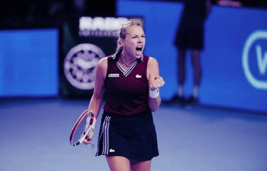 «Τσαρίνα» η Ανέτ Κονταβέιτ, που κατέκτησε το Kremlin Cup κόντρα στην Αλεξάντροβα (video+photos)