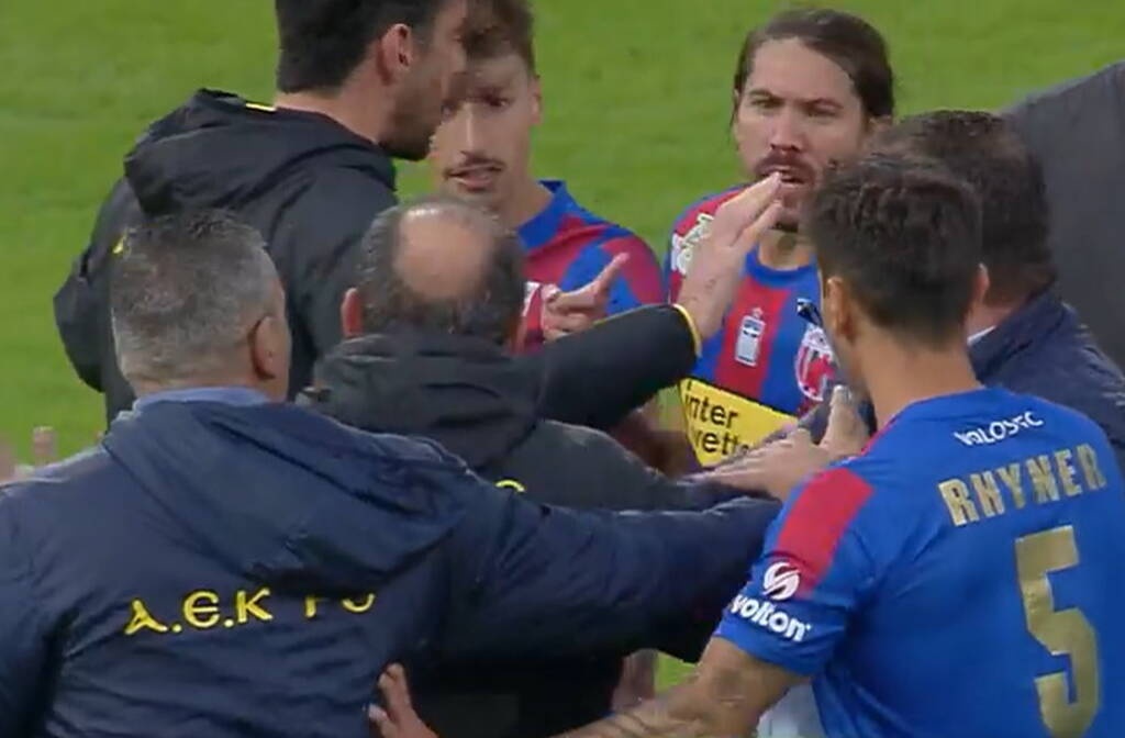 Βόλος-ΑΕΚ: Γκολ και... ξύλο στο Πανθεσσαλικό - Έχασε πέναλτι ο Ρεγκατέν (photos+videos)