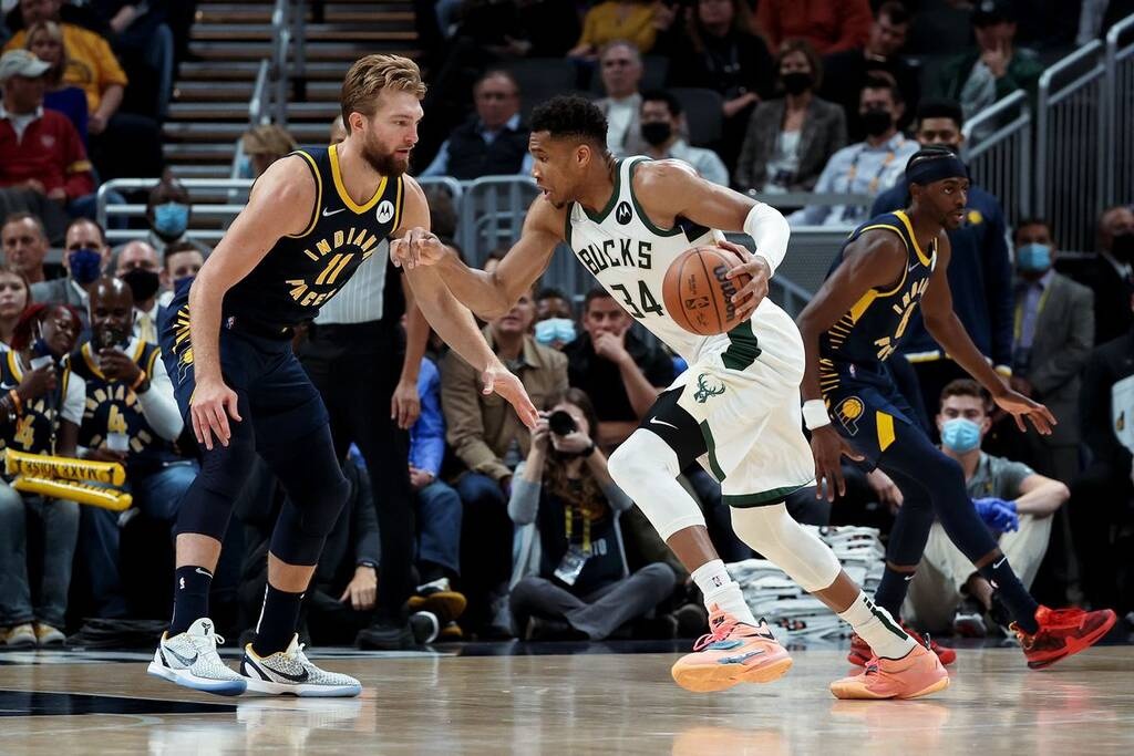 NBA: «Αέρας» στην Ιντιάνα οι Μπακς (photos+video)