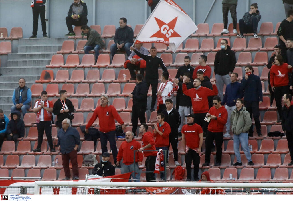 Πικάρισμα στο Βόλο στις Σέρρες με πανό στις εξέδρες (photos)