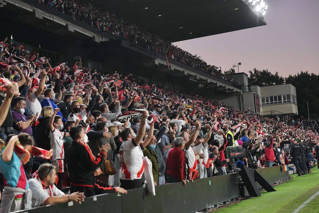 La Liga: Η εκπληκτική Ράγιο «γονάτισε» και την Μπαρτσελόνα! (Photos)