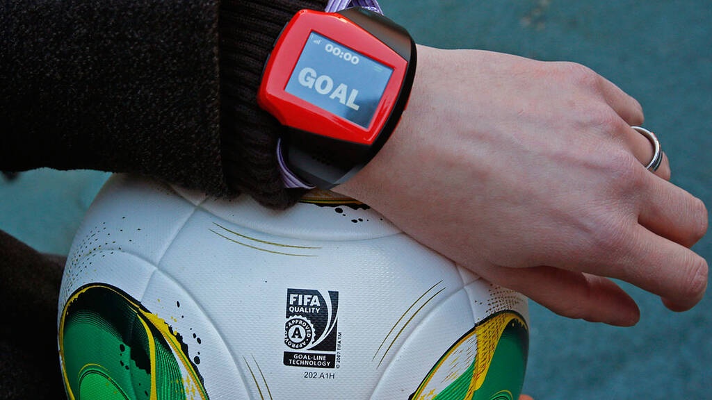 Η FIFA φέρνει το «Hawk-Eye» στο ποδόσφαιρο - Τι είναι και πότε θα εφαρμοστεί