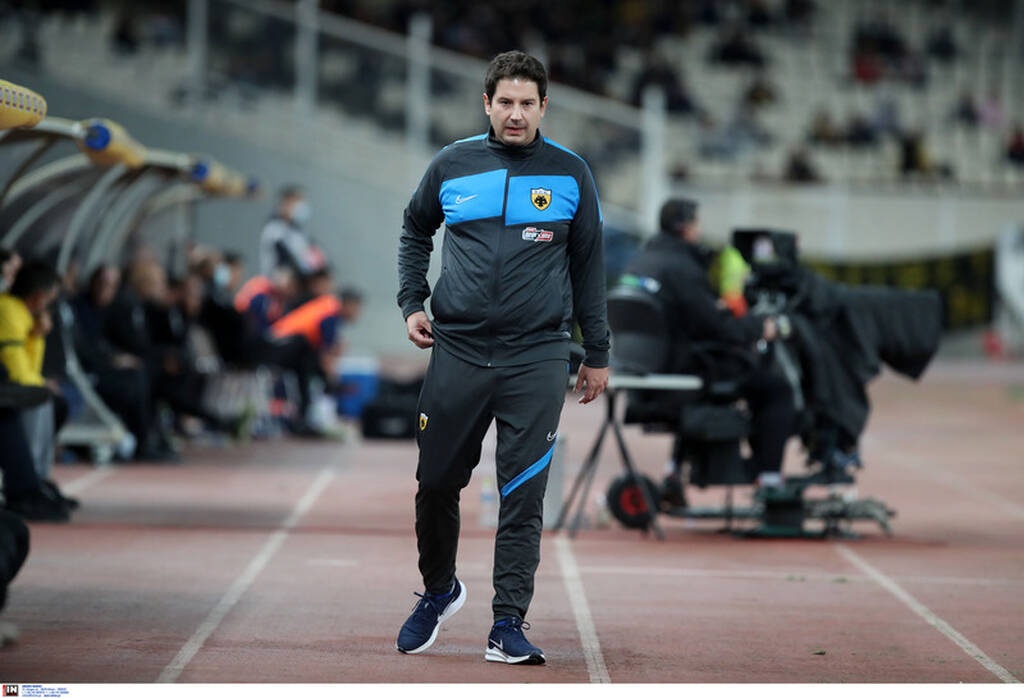 Γιαννίκης στο Kicker: «Η ΑΕΚ διεκδικεί τίτλους, προέχει η δουλειά» (photos)