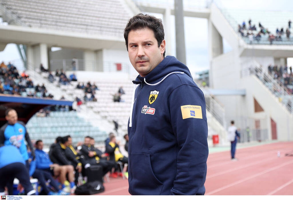 Γιαννίκης στο Kicker: «Η ΑΕΚ διεκδικεί τίτλους, προέχει η δουλειά» (photos)