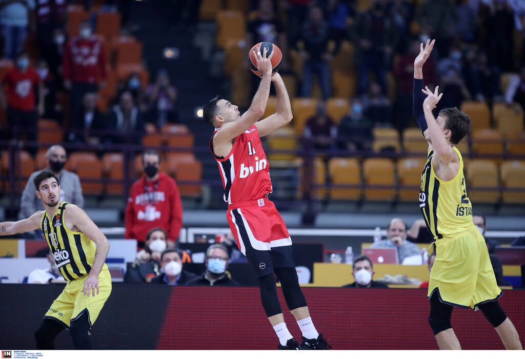 Ολυμπιακός-Φενέρμπαχτσε: Το καλάθι του Σλούκα που εκτέλεσε τους Τούρκους (video+photos)