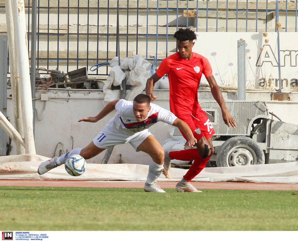 Super League 2: Έσκασε αναβολή αγώνα λόγω κρουσμάτων πριν την πρεμιέρα - Οι διαιτητές των αγώνων