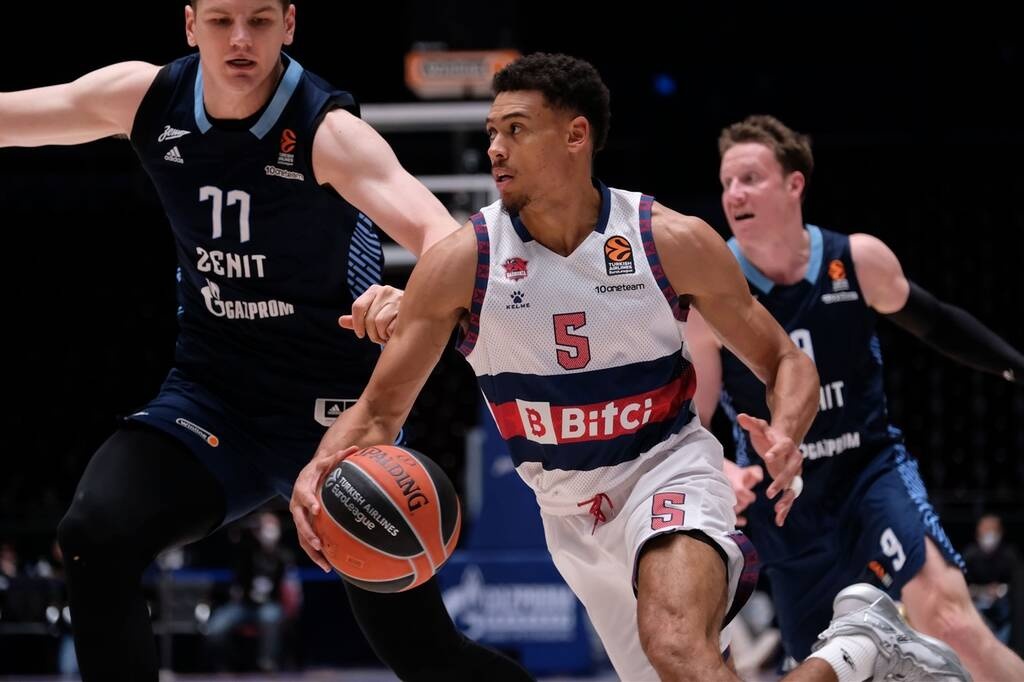 Ζενίτ Αγ. Πετρούπολης-Μπασκόνια 83-54: Επίδειξη δύναμης