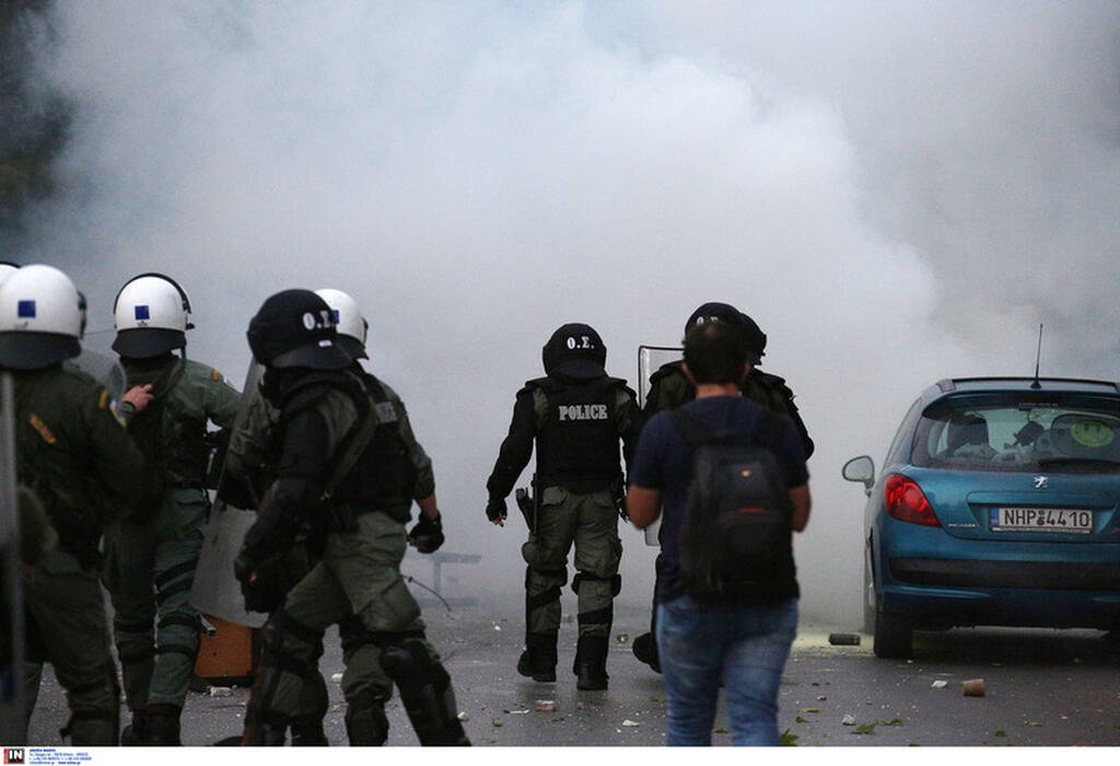 Επεισόδια έξω από την Τούμπα πριν το ΠΑΟΚ–Απόλλων Σμύρνης (video)