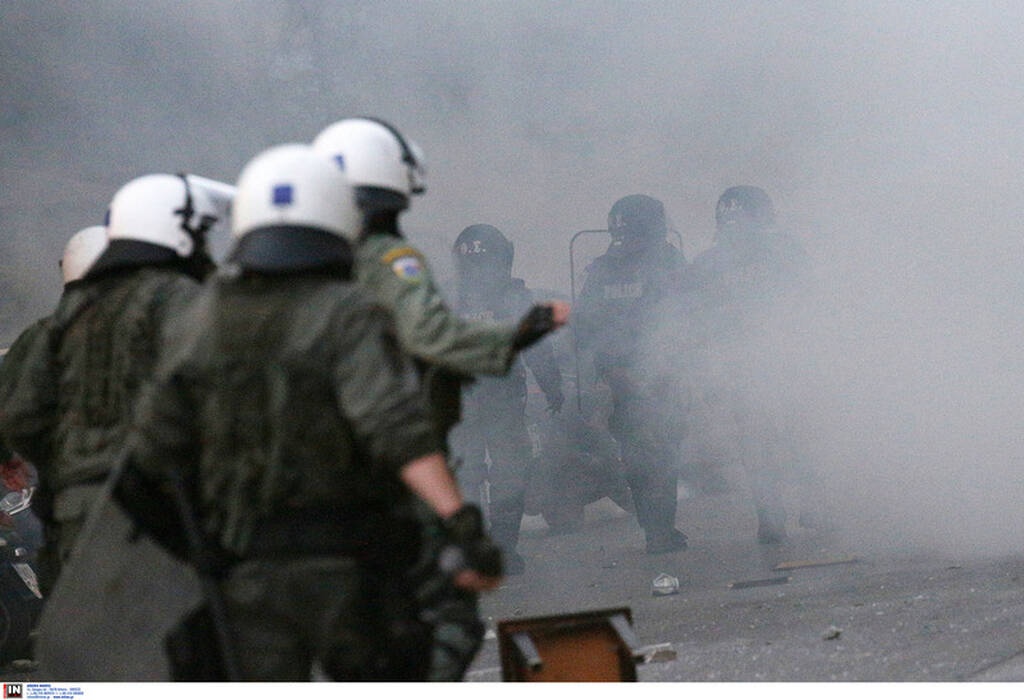 Επεισόδια έξω από την Τούμπα πριν το ΠΑΟΚ–Απόλλων Σμύρνης (video)