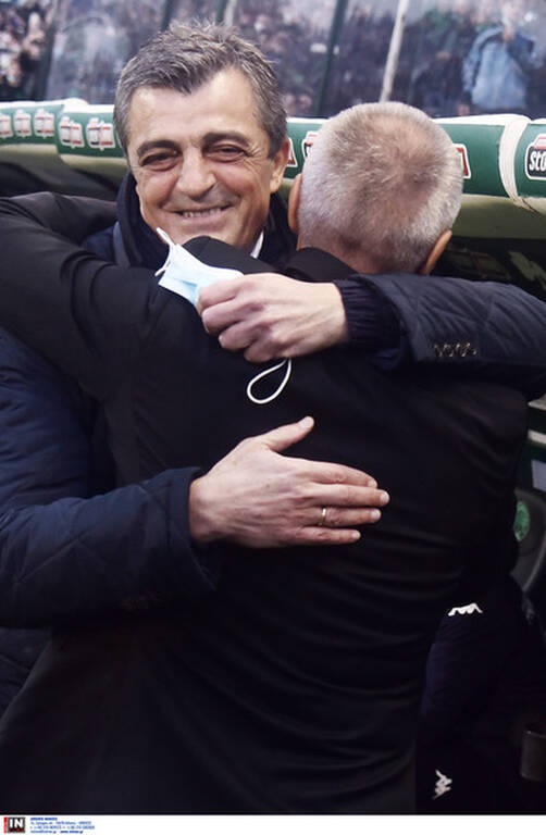 Παναθηναϊκός-ΟΦΗ: Η αγκαλιά του Νιόπλια με Γιοβάνοβιτς και το χειροκρότημα του κόσμου! (photos)