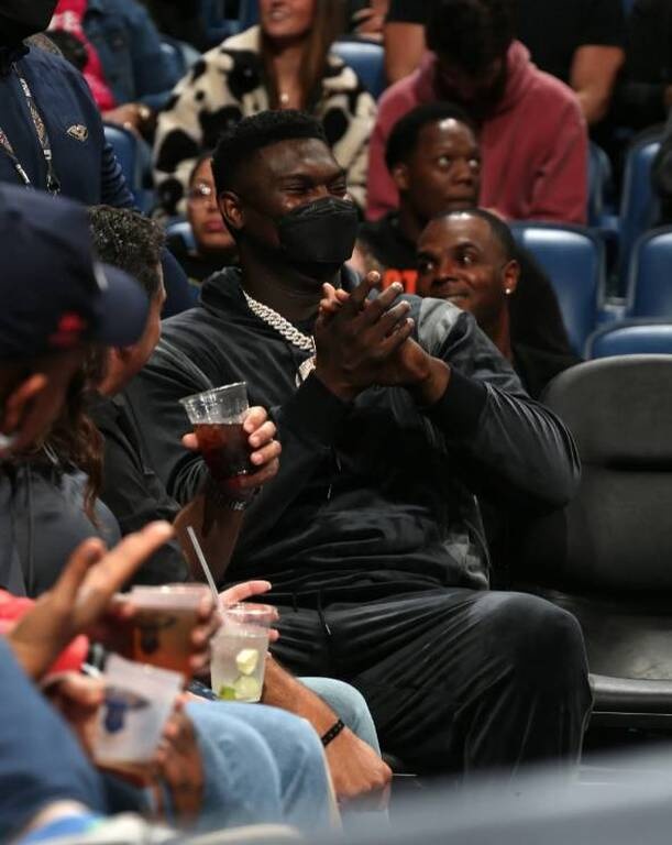NBA: Τρομάζει ο... υπέρβαρος Ζάιον (photos+video)