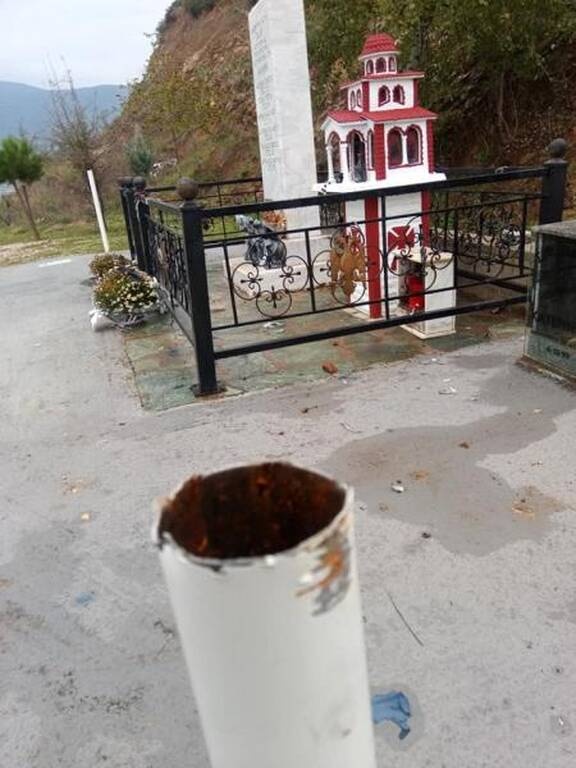 ΠΑΟΚ: Νέα ξεδιάντροπη λεηλασία στο μνημείο στα Τέμπη - Τι καταγγέλει ο ιερέας (photos)