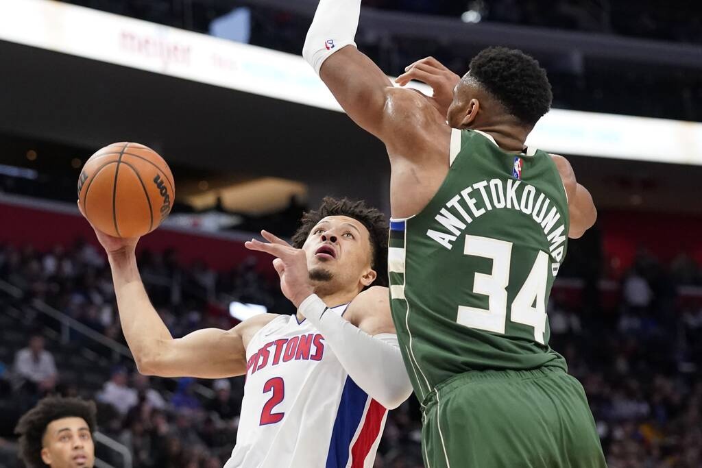 NBA: Επιστροφή στις νίκες για Μπακς (video+photos)