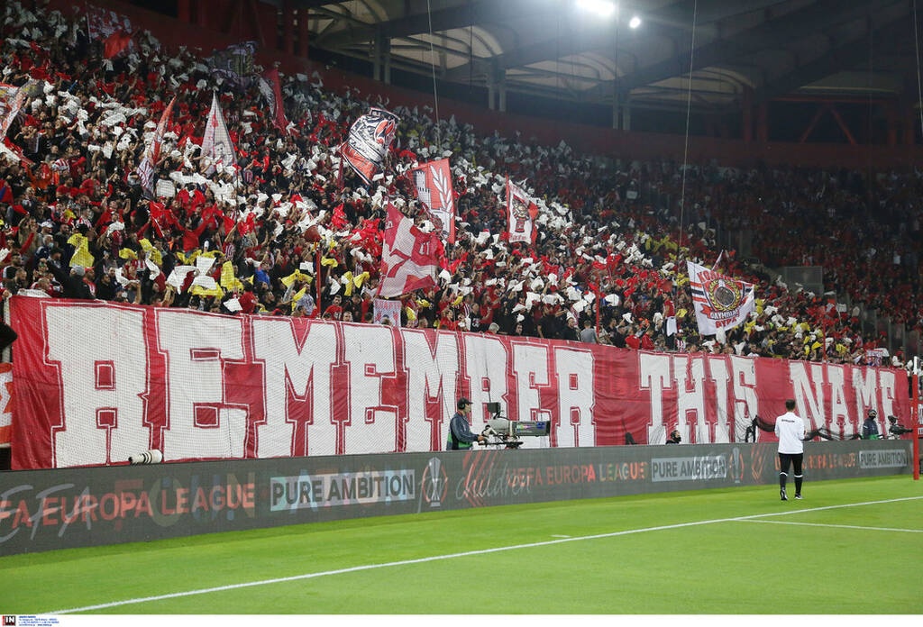 Ολυμπιακός-Άιντραχτ Φρανκφούρτης: Τρομερή ατμόσφαιρα στο «Γ. Καραϊσκάκης» (photos+video)