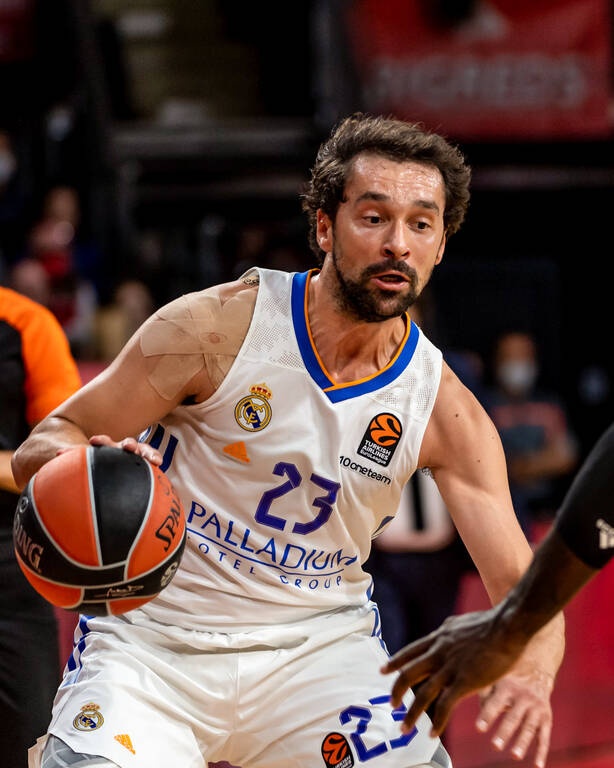 Μπάγερν-Ρεάλ Μαδρίτης 76-80: Zoρίστηκε αλλά πέρασε από το Μόναχο η «Βασίλισσα»