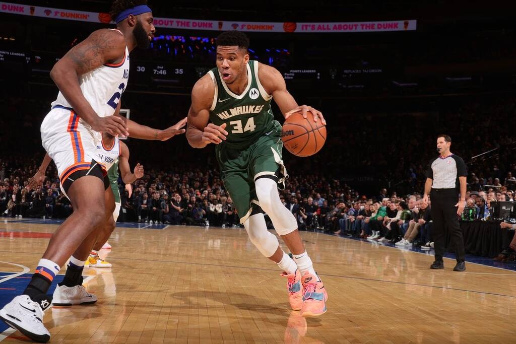 NBA: Τρίποντη απόδραση για Μπακς από τη Νέα Υόρκη (photos+video)