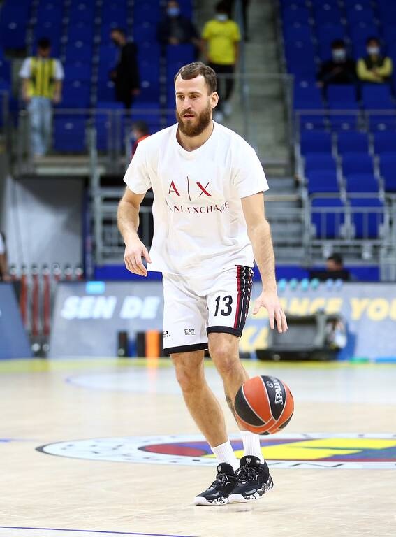 Euroleague: Ρεσιτάλ άμυνας από την Αρμάνι - Έβαλε τρεις πόντους σε ένα δεκάλεπτο η Φενέρμπαχτσε