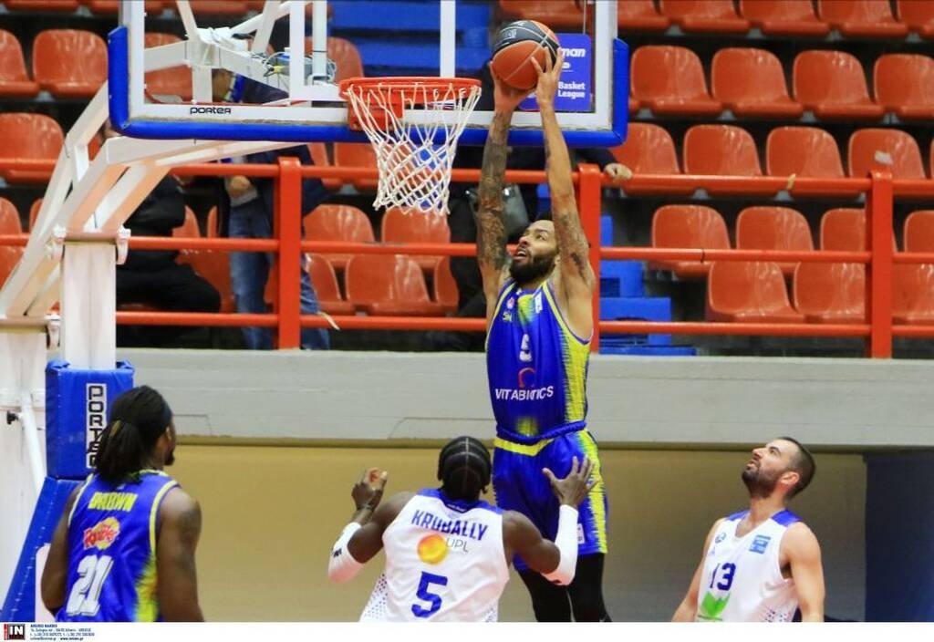 Λάρισα-Περιστέρι 63-78: Διπλό... ποιότητας στο κλειστό της Νεάπολης