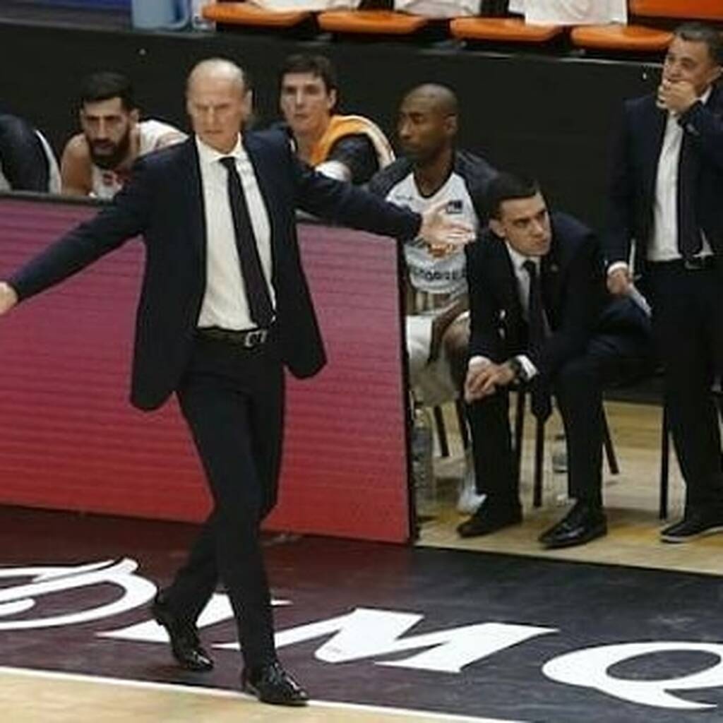 Μπασκόνια: Τέλος ο Ιβάνοβιτς - Οι λόγοι της απόλυσης