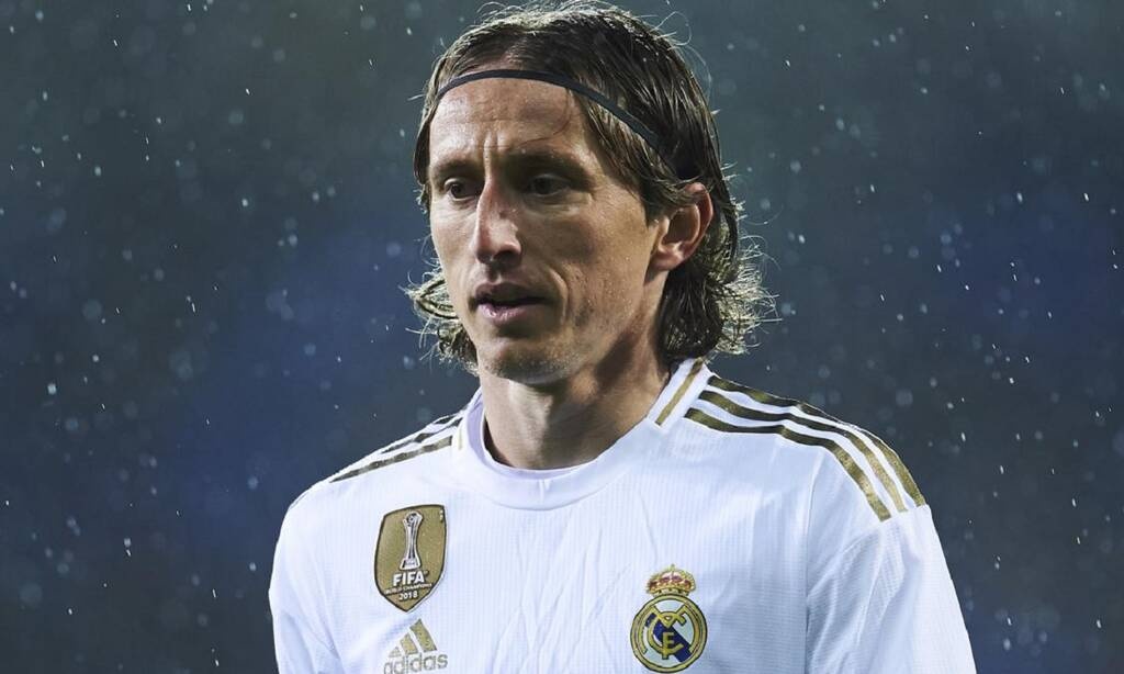 Ρεάλ Μαδρίτης: «Δένει» Μόντριτς