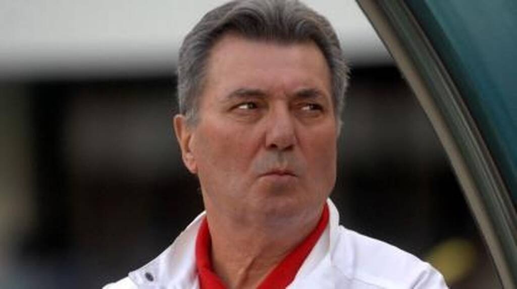 Θρυλική επιστροφή - Ξανά στους πάγκους σε ηλικία 80 ετών